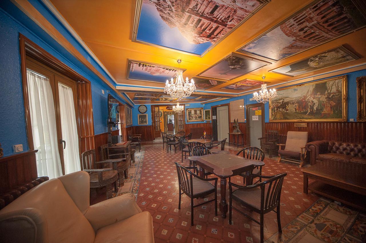 Hotel Mur Jaca Exterior photo
